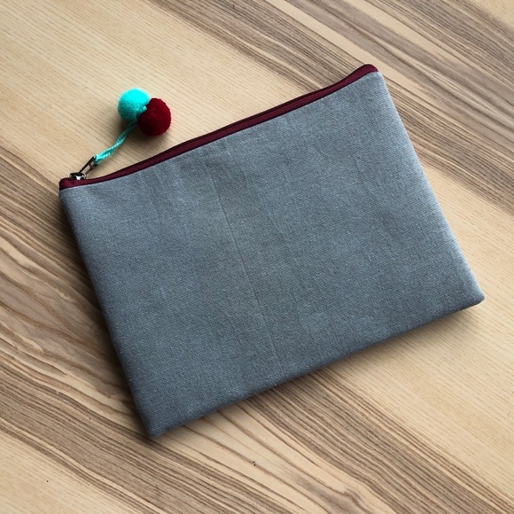 Embroidered, Beaded Fabric Clutch - Picture 5 of 6